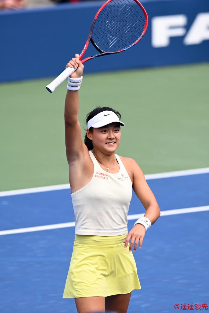 王雅繁夺生涯法网正赛首胜 晋级中国军团开门红 王雅繁夺生涯法网正赛首胜 晋级中国军团开门红